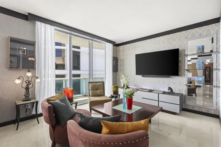 347 North New River Drive East - 4.jpg-F