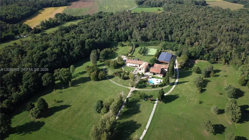 MILAN COMO MANSION