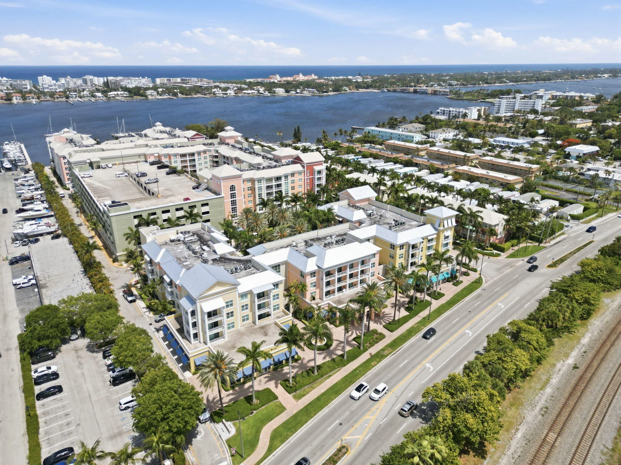 39-web-or-mls-802_W_Windward_Way_Unit_30