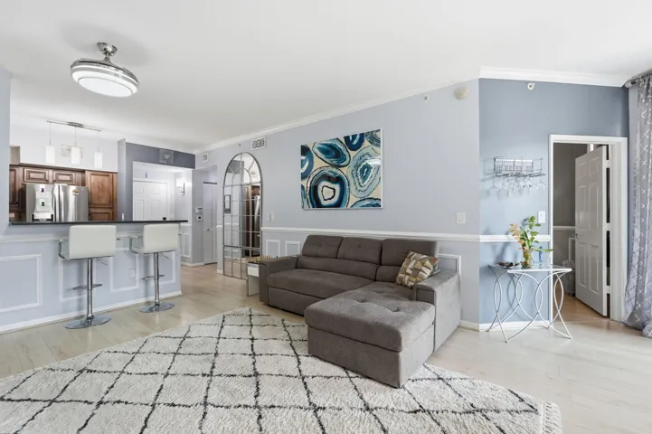 18-web-or-mls-802_W_Windward_Way_Unit_30