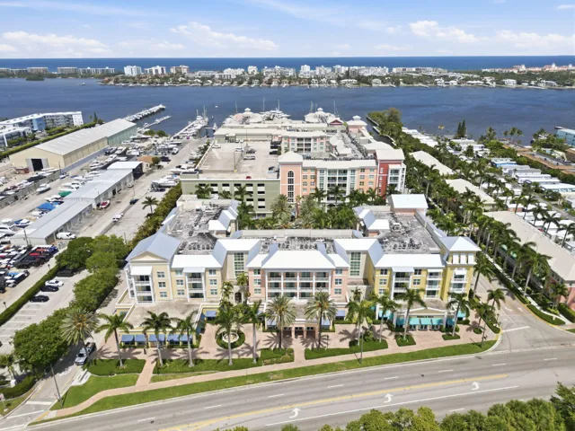38-web-or-mls-802_W_Windward_Way_Unit_30