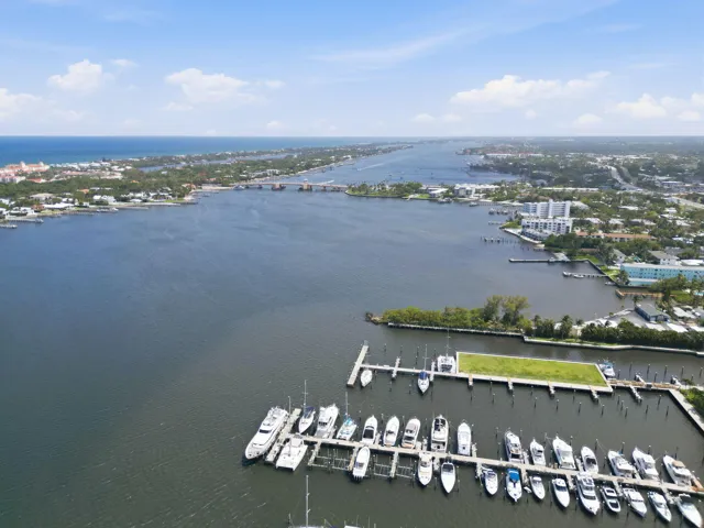 47-web-or-mls-802_W_Windward_Way_Unit_30