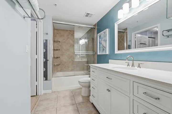 5-web-or-mls-802_W_Windward_Way_Unit_304
