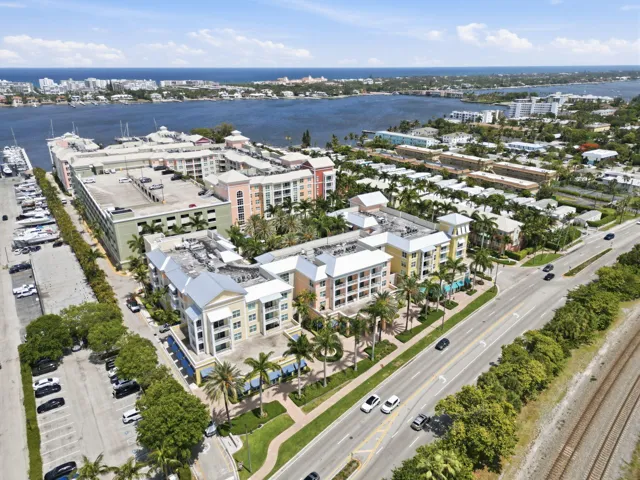 39-web-or-mls-802_W_Windward_Way_Unit_30