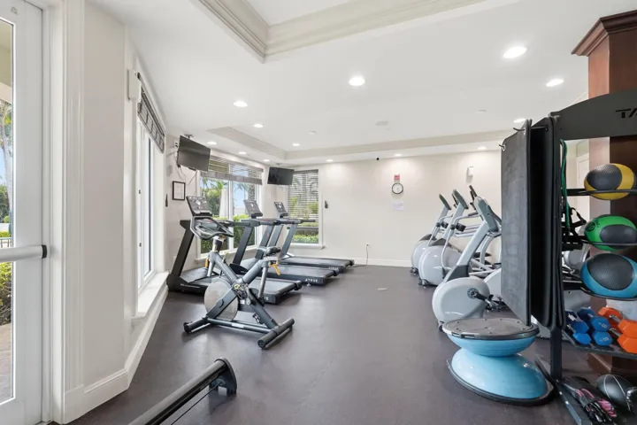 34-web-or-mls-802_W_Windward_Way_Unit_30