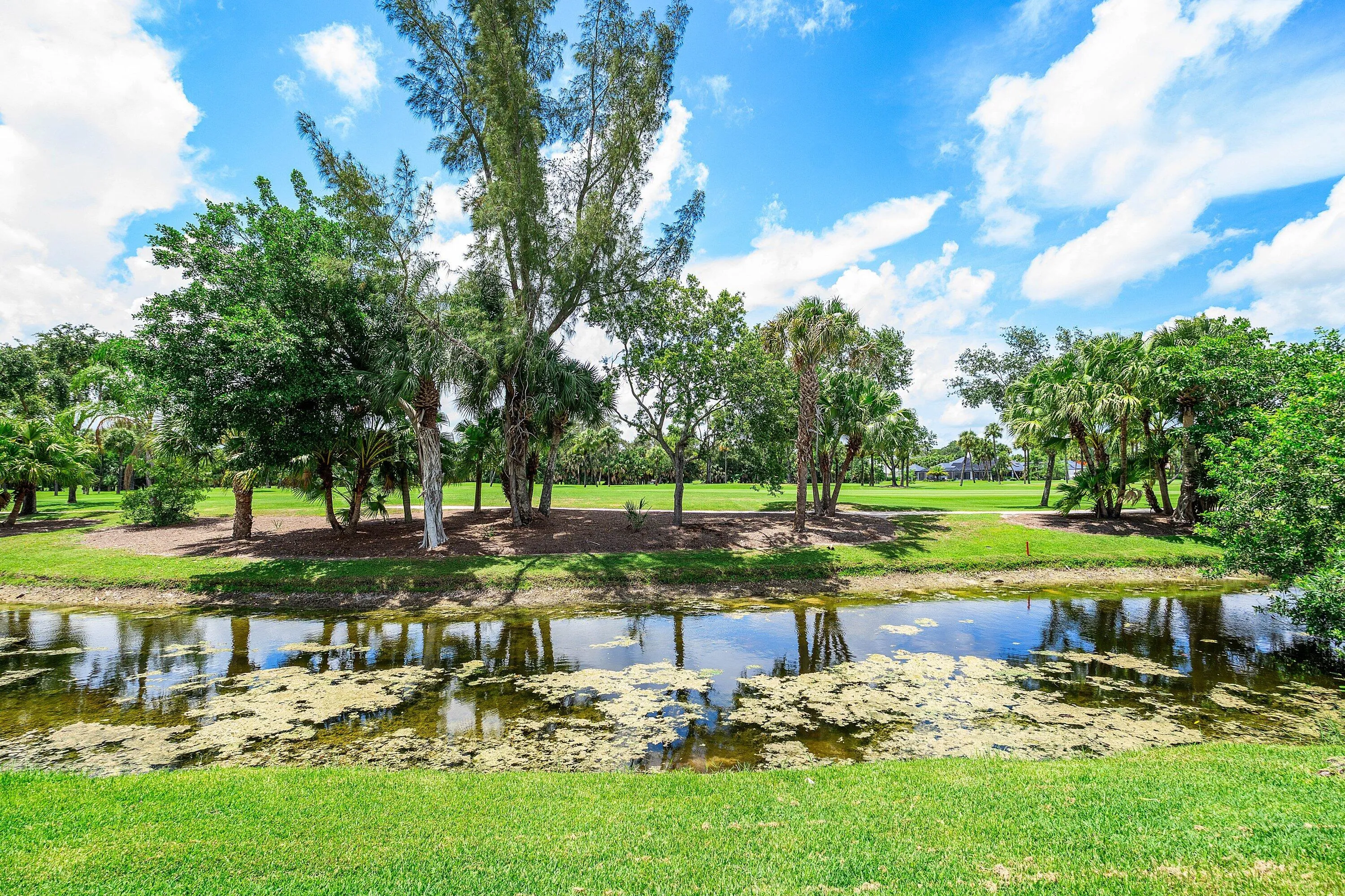 043-9701SprayDrive-WestPalmBeach-FL-3341