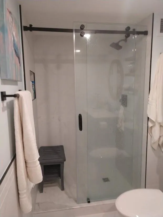 ROYAL COAST CONDO BATHROOM 4