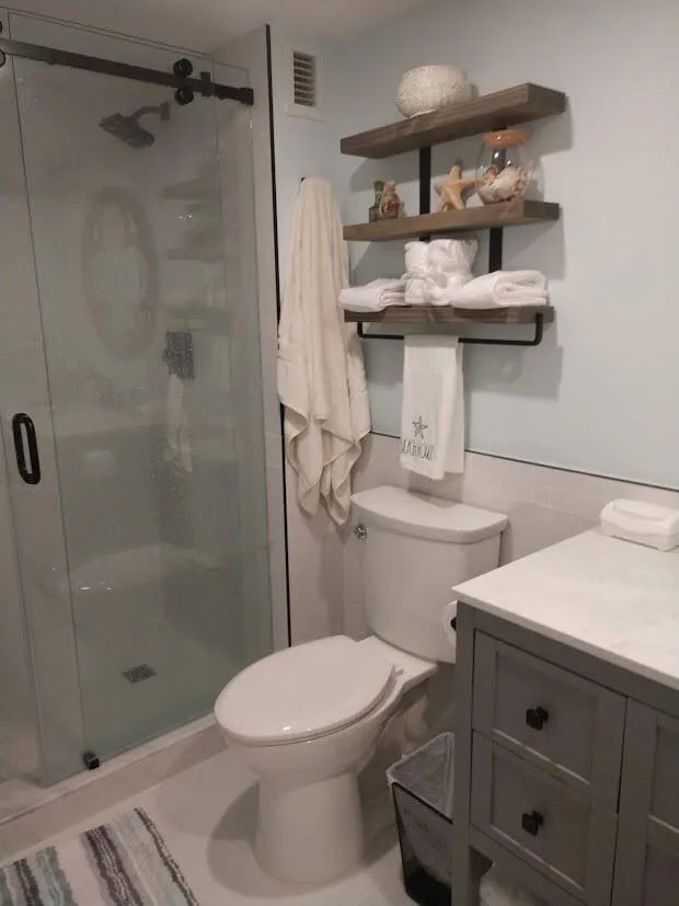 ROYAL COAST CONDO BATHROOM 3