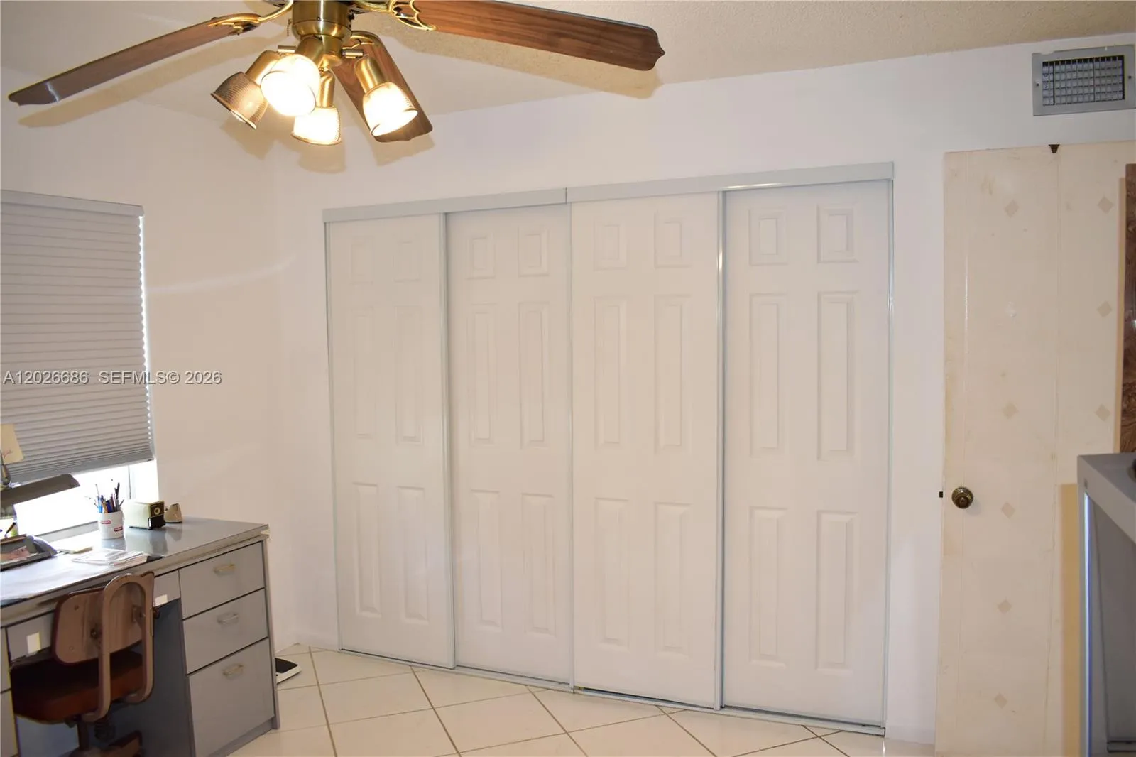 Guest bedroom