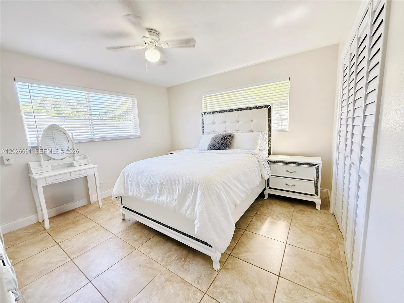 MASTER ROOM#1