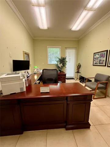 Office w/ Private Entry