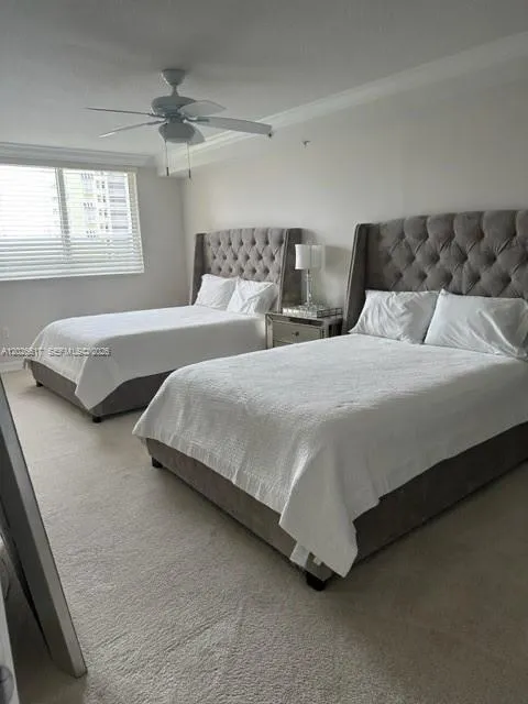 guest double queen bedsen-suite