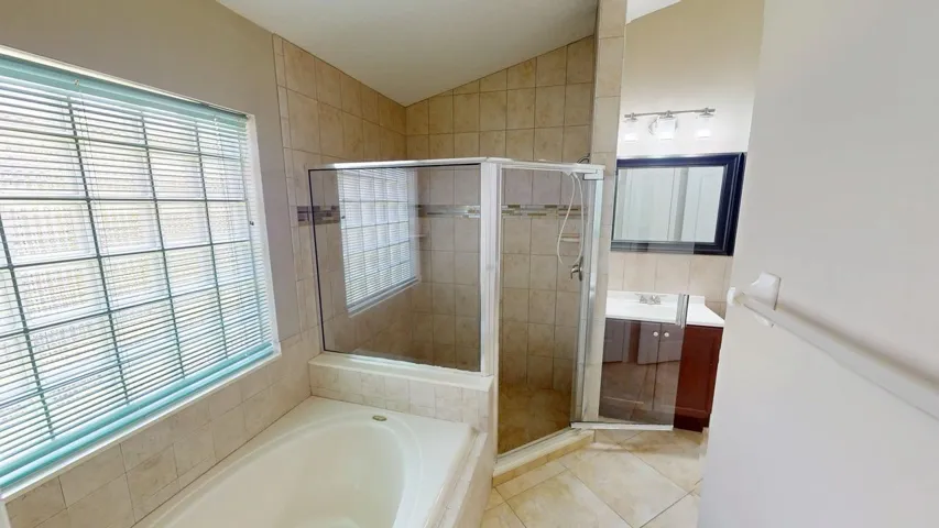 562-SW-Saint-Martins-Cove-05222026_12144