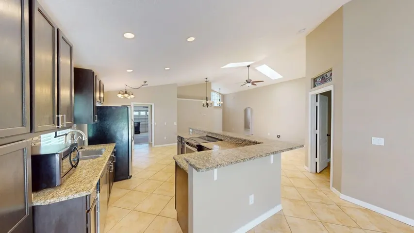 562-SW-Saint-Martins-Cove-05222026_12083