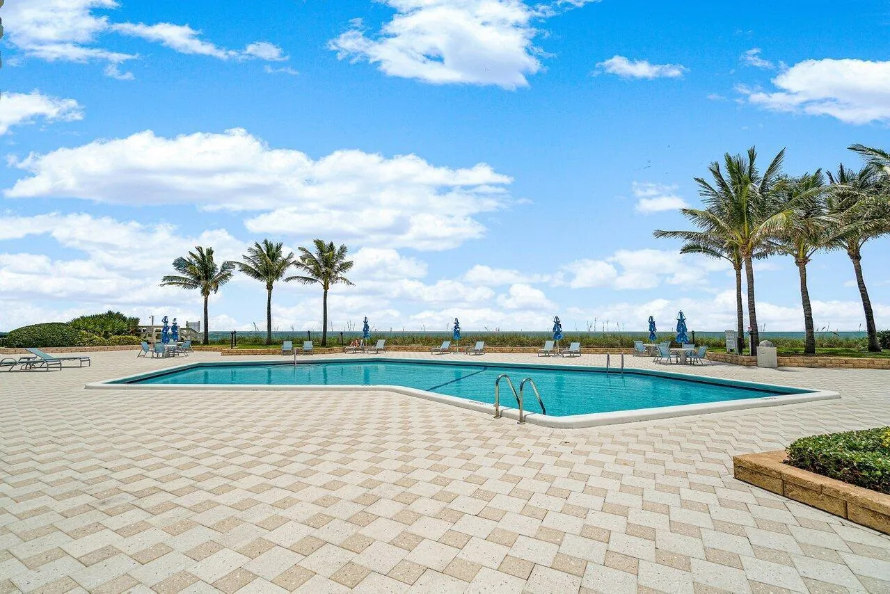 037-5200NorthOceanDrive-RivieraBeach-FL-