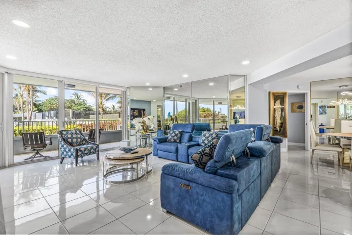 001-5200NorthOceanDrive-WestPalmBeach-FL