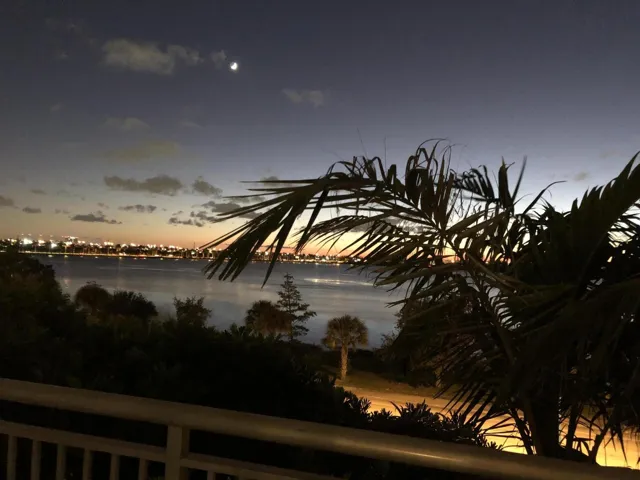 300 S Australian Avenue 328