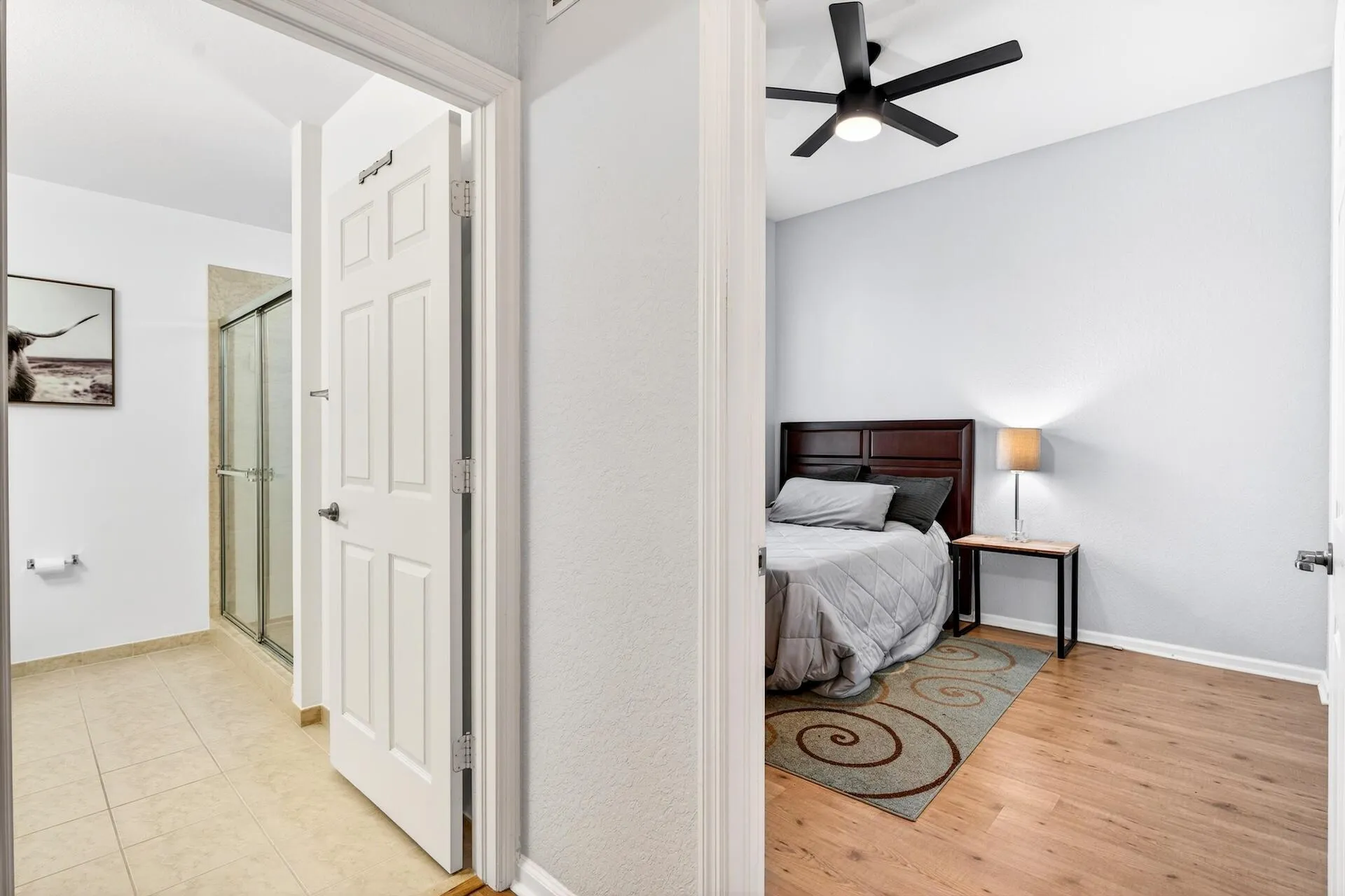 SECOND BEDROOM / BATHROOM