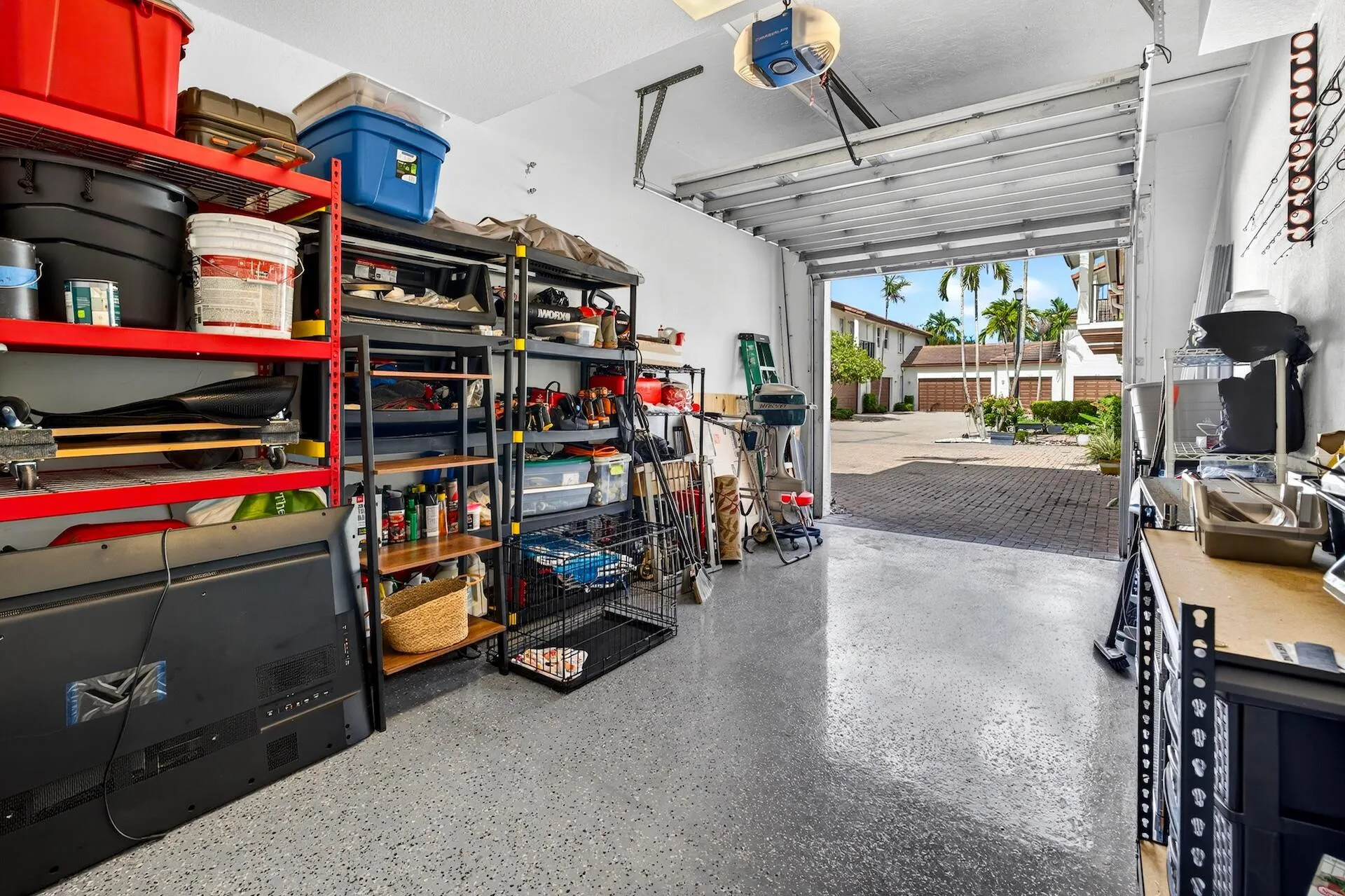 1 CAR ATTACHED GARAGE