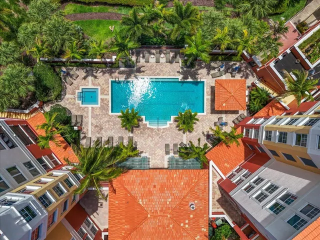 Pool area with barbecue area