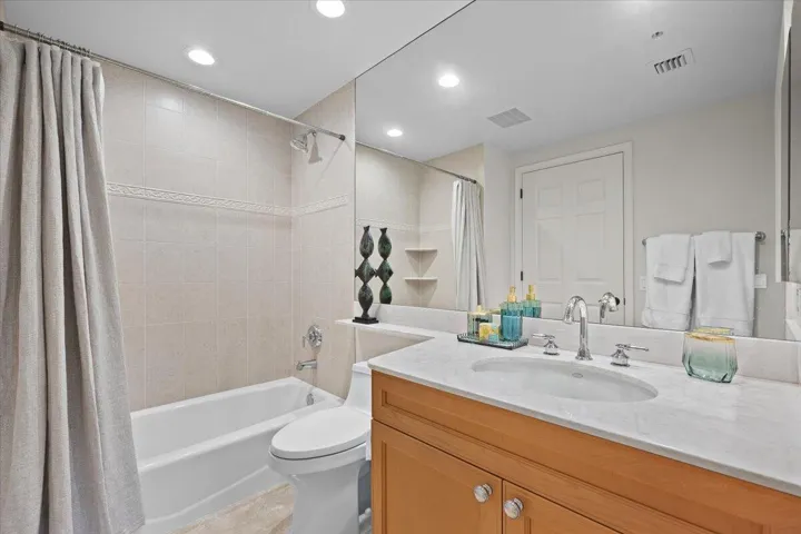 Full Bathroom #3