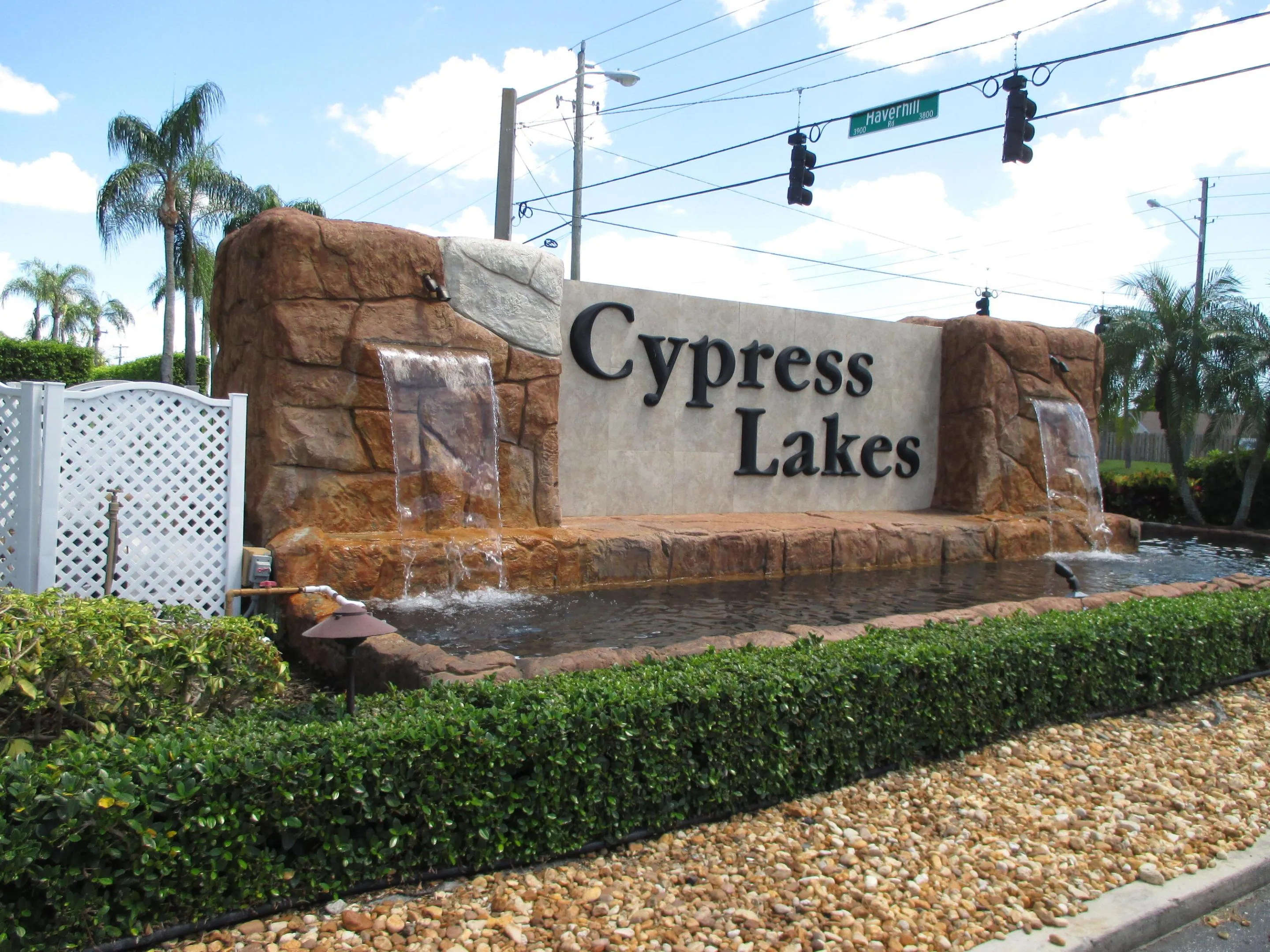 Entrance sign
