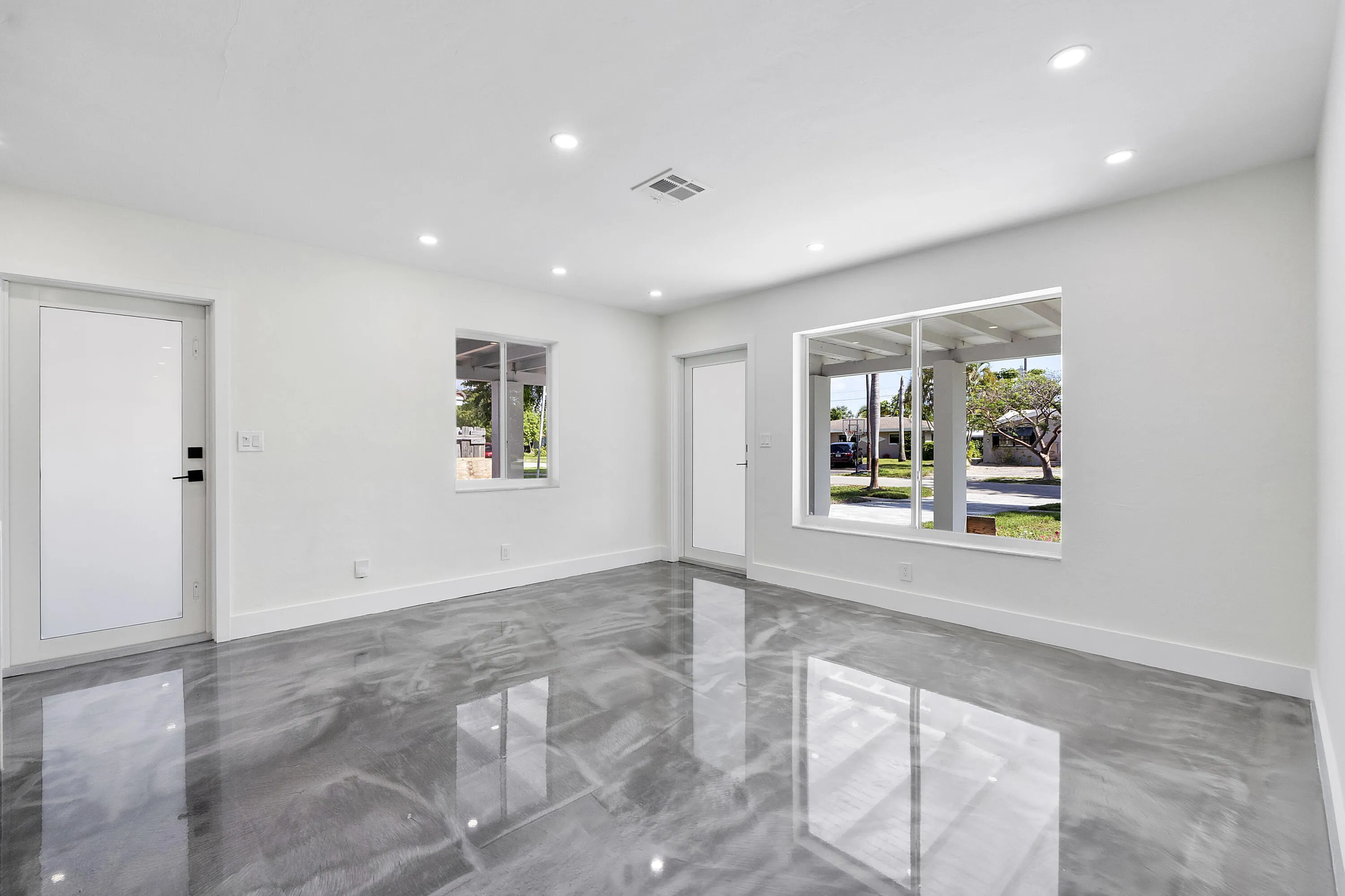 2160 Ne 53rd St_001