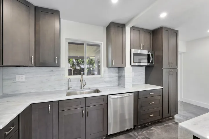 2160 Ne 53rd St_008