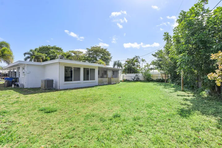 2160 Ne 53rd St_028