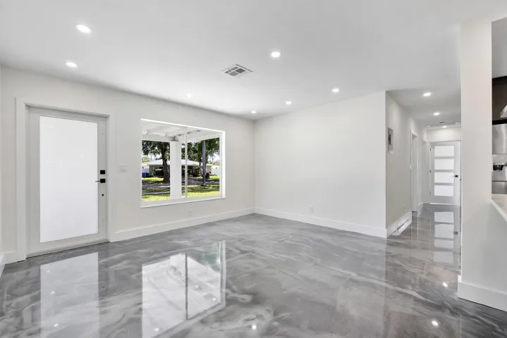 2160 Ne 53rd St_004