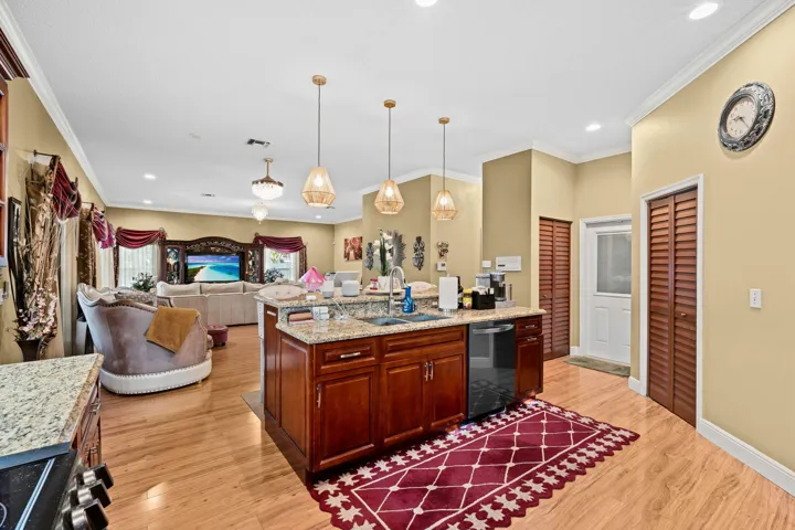 15-web-or-mls-A7405850