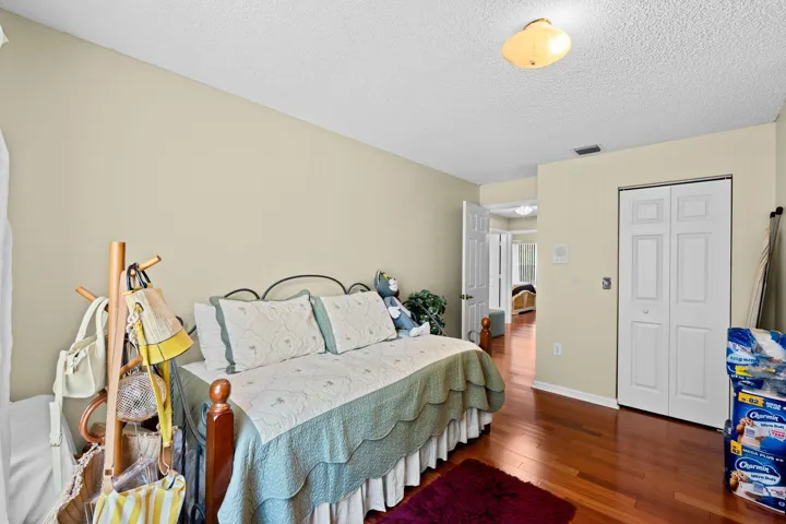 34-web-or-mls-A7405983
