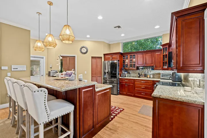 14-web-or-mls-A7405844