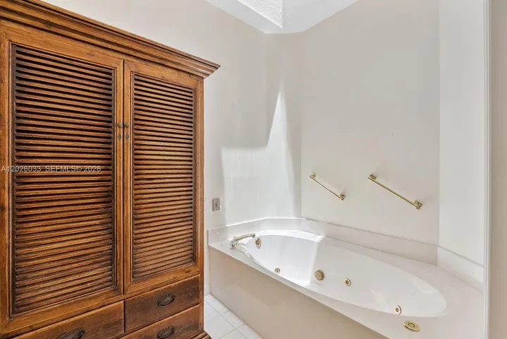 Primary Soaking Tub