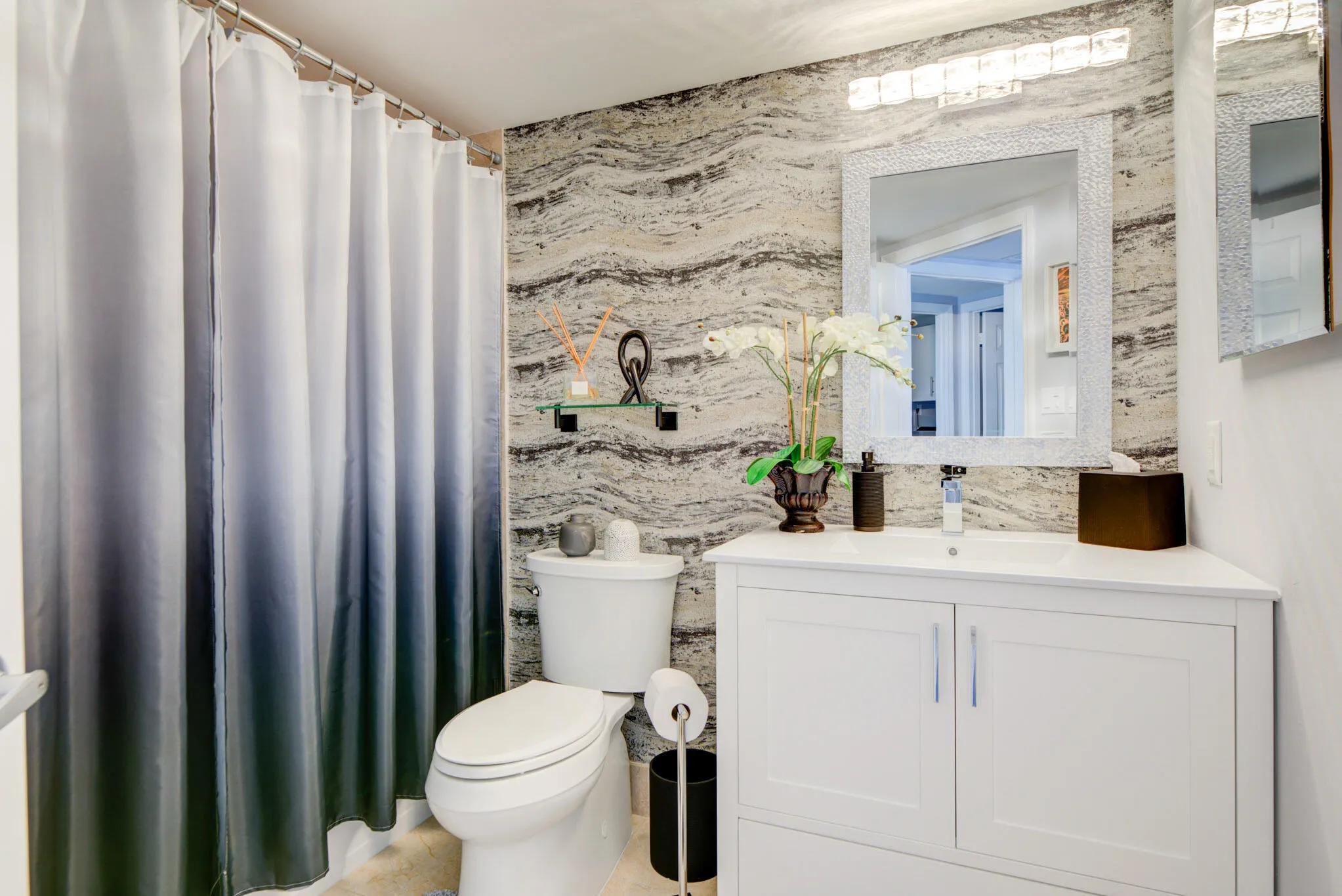 2nd bedroom bathroom