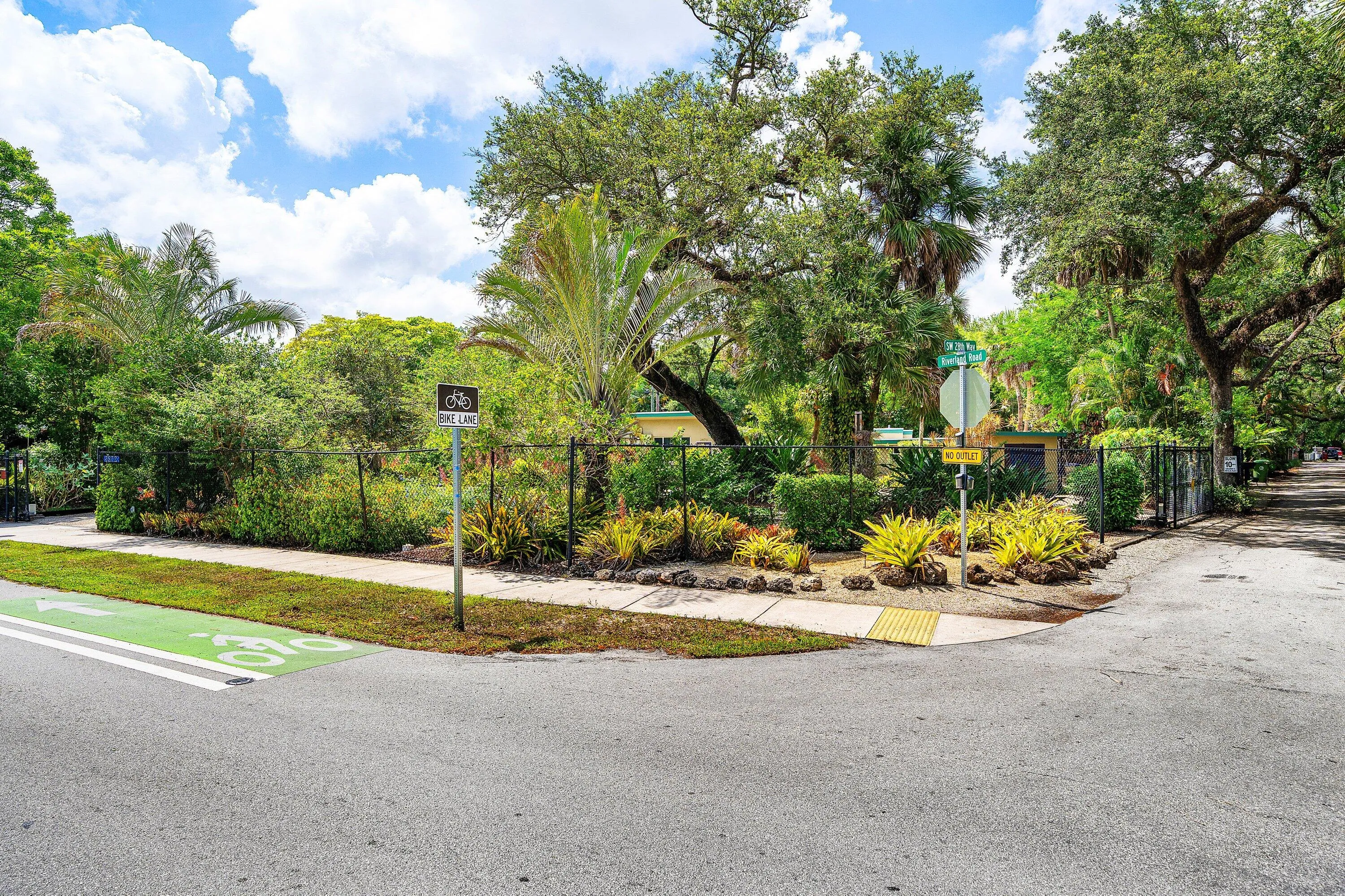 002-2873RiverlandRoad-FortLauderdale-FL-