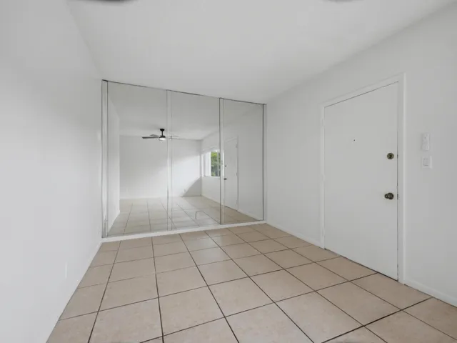 Foyer 1