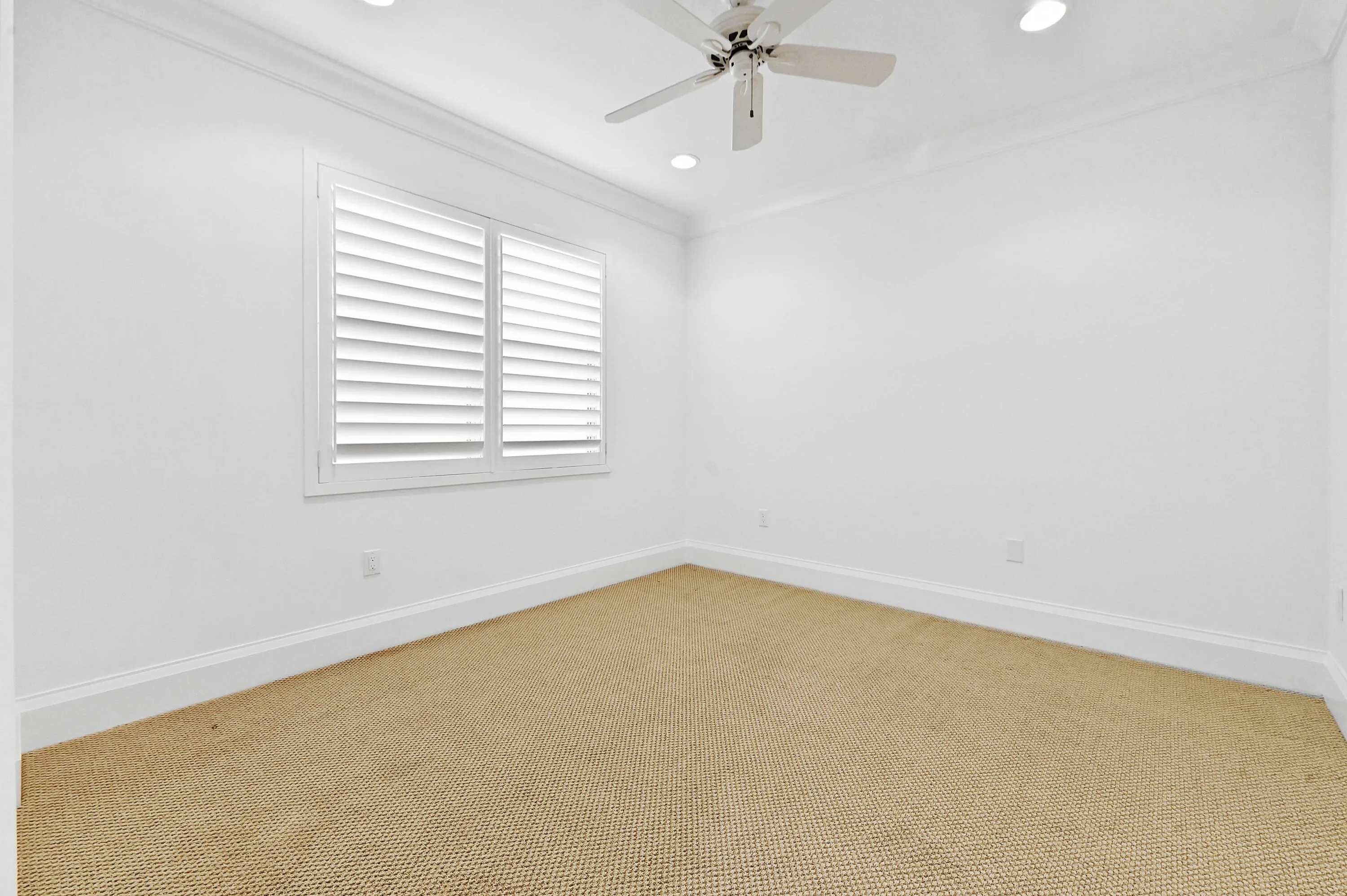20 Bedroom 01