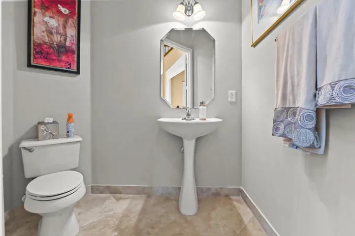 21 Half Bathroom 01