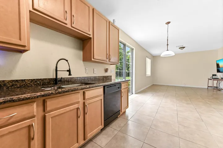 13 kitchen 02