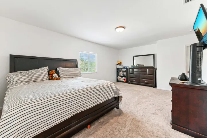27 bedroom 03