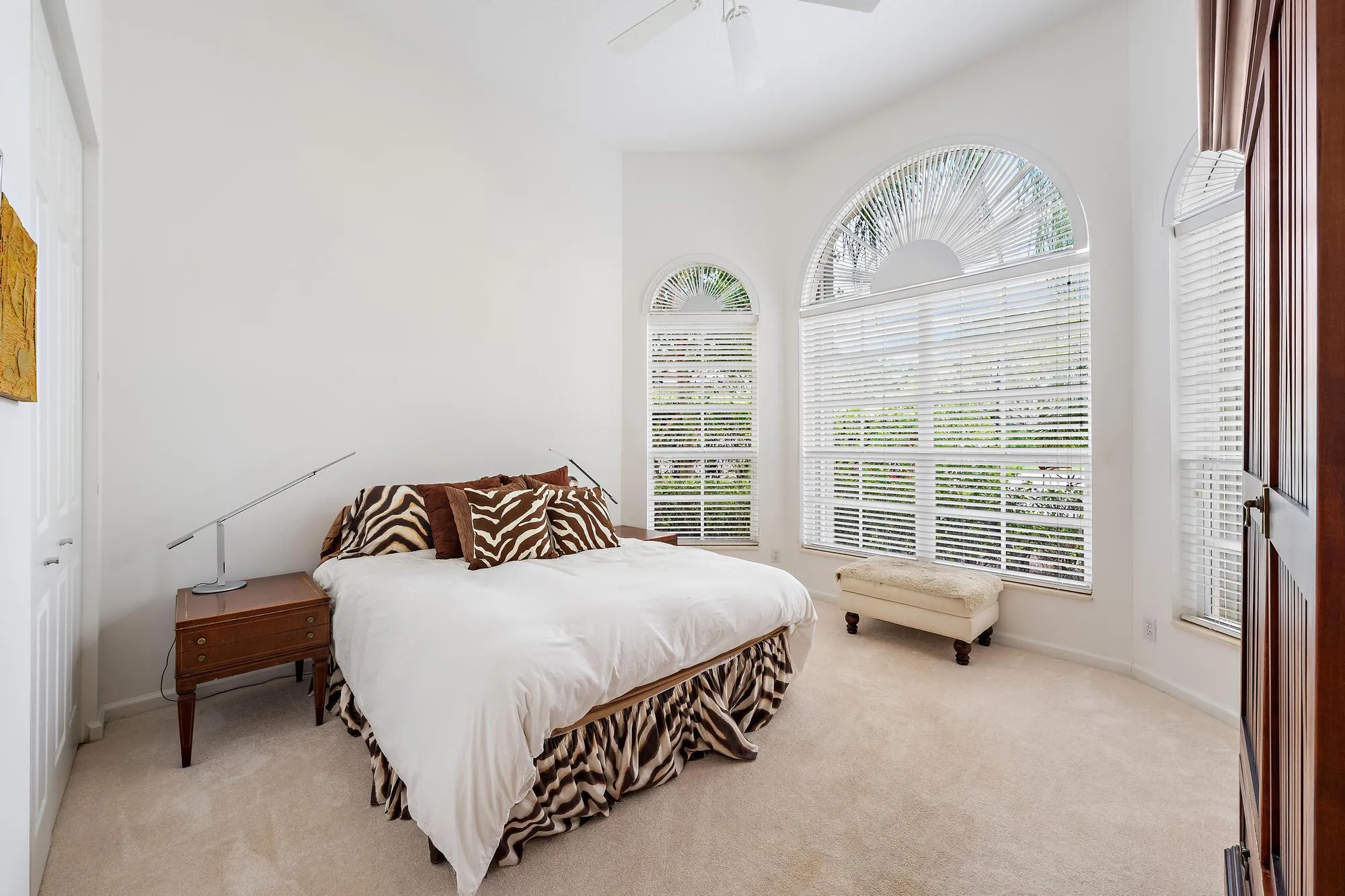 8080 Sandhill Ct-4