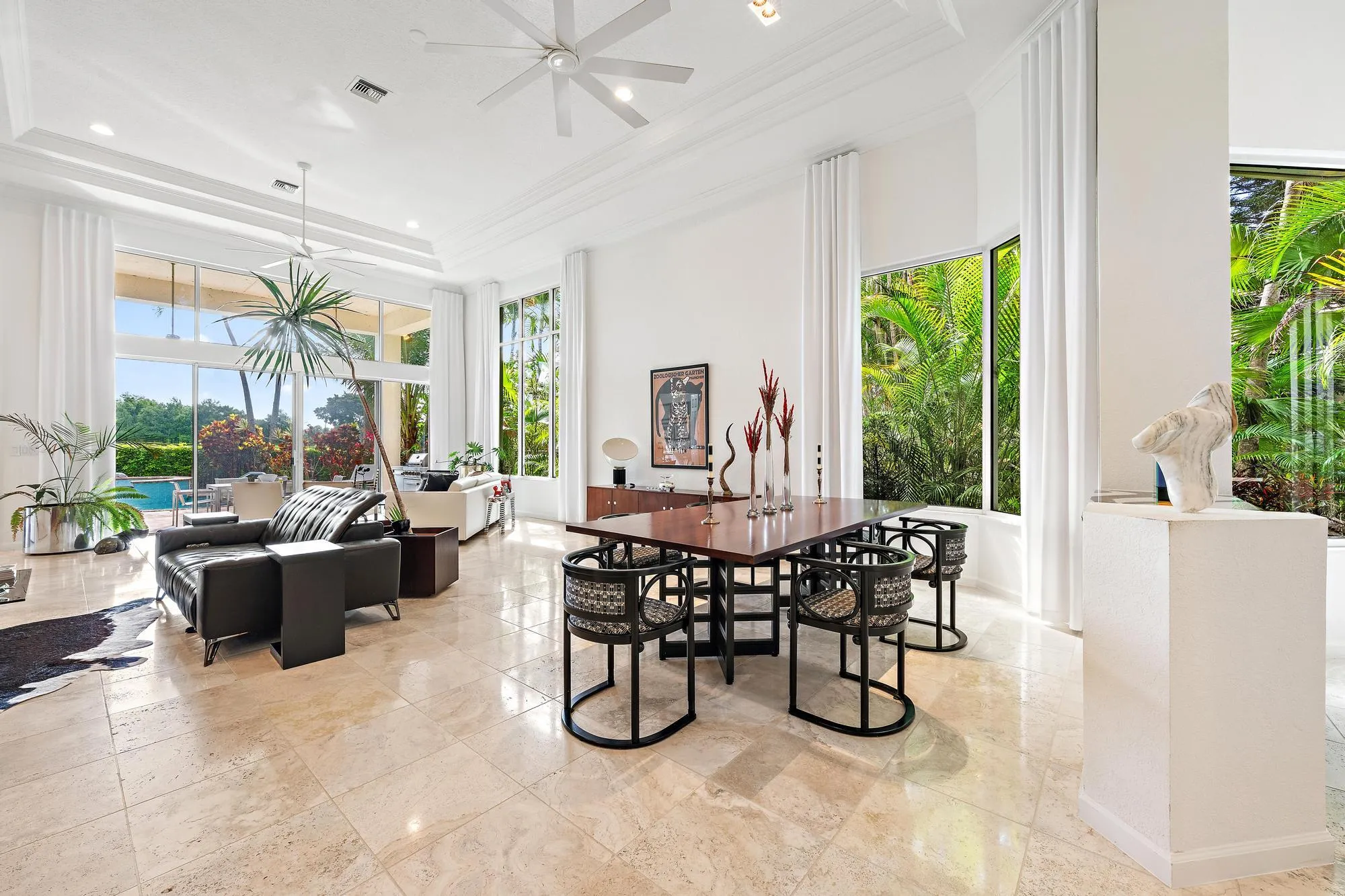 8080 Sandhill Ct-10