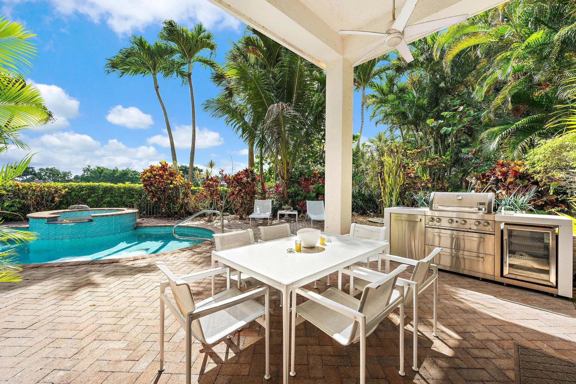 8080 Sandhill Ct-21