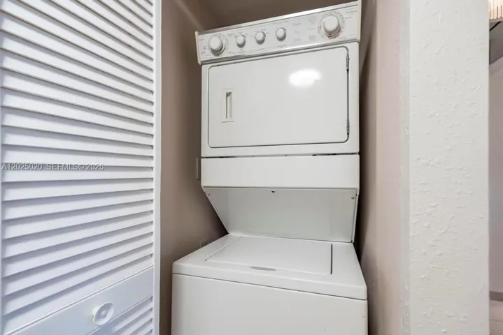 IN UNIT LAUNDRY