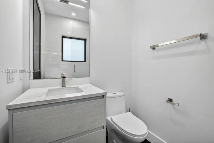 Photo 46