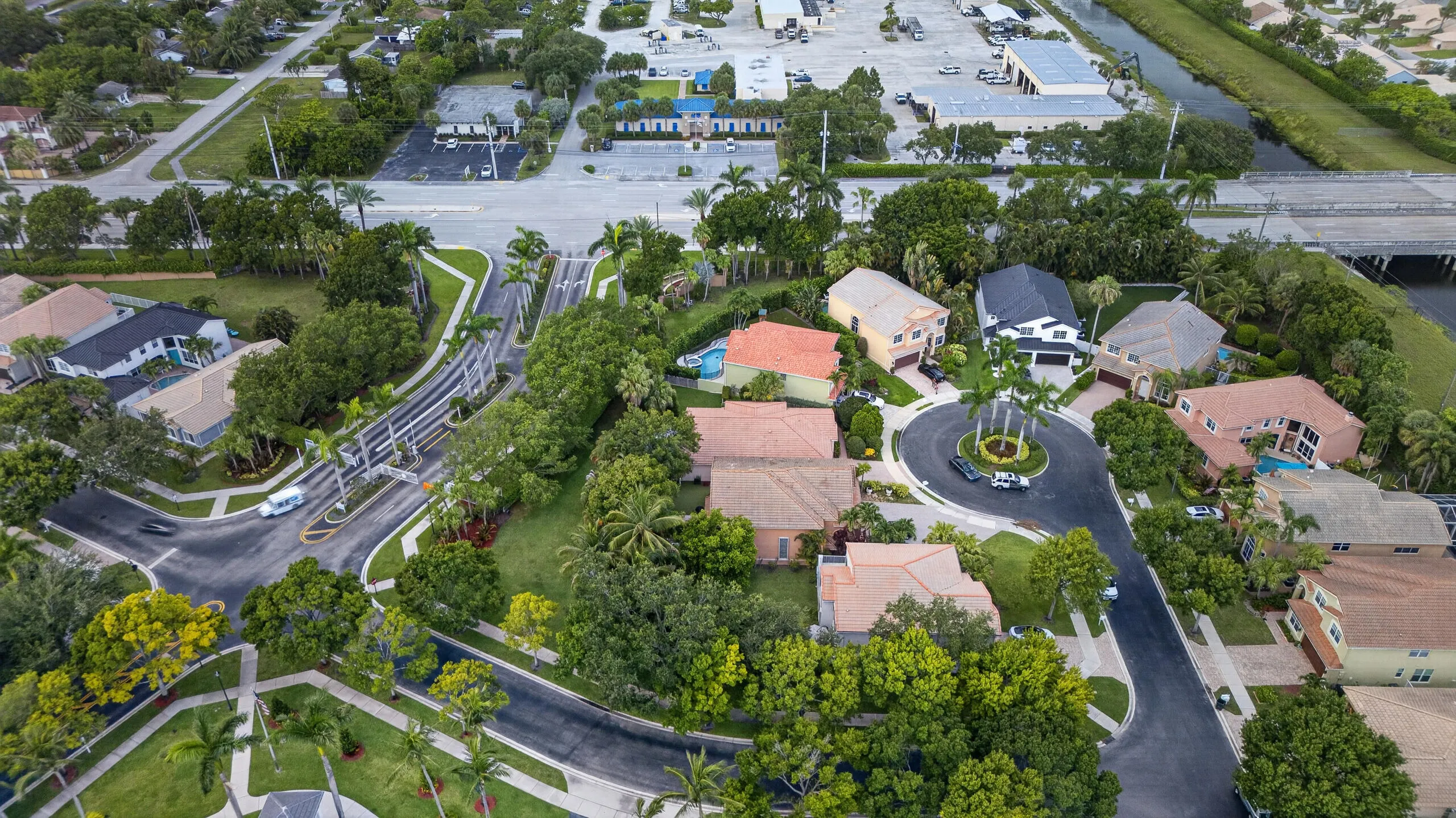 56276