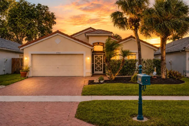 AI Enhanced Front of House. Home does not have uplighting.