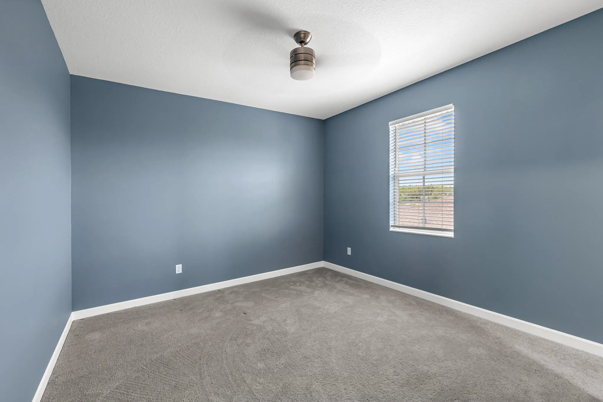 BEDROOM WITH PRIVATE BATHROOM