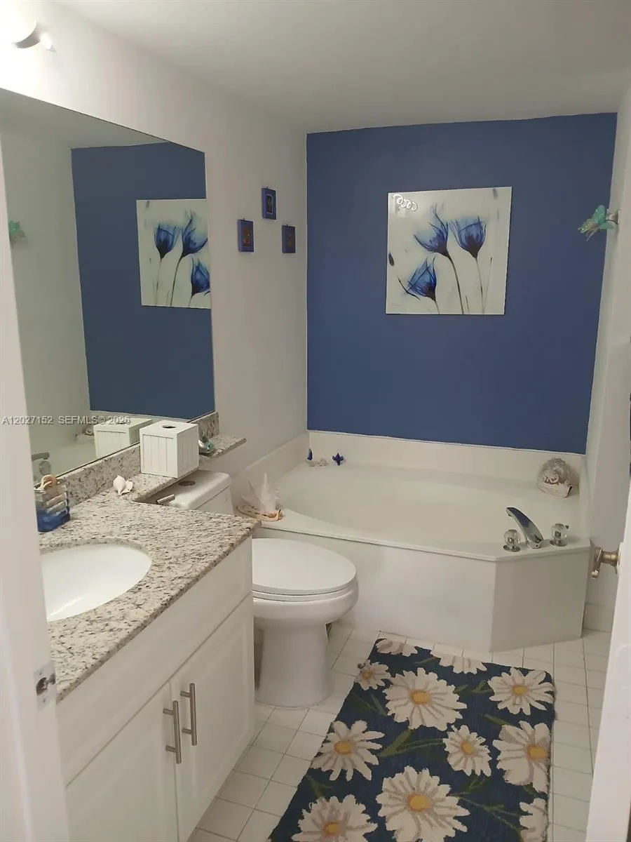 Master Tub